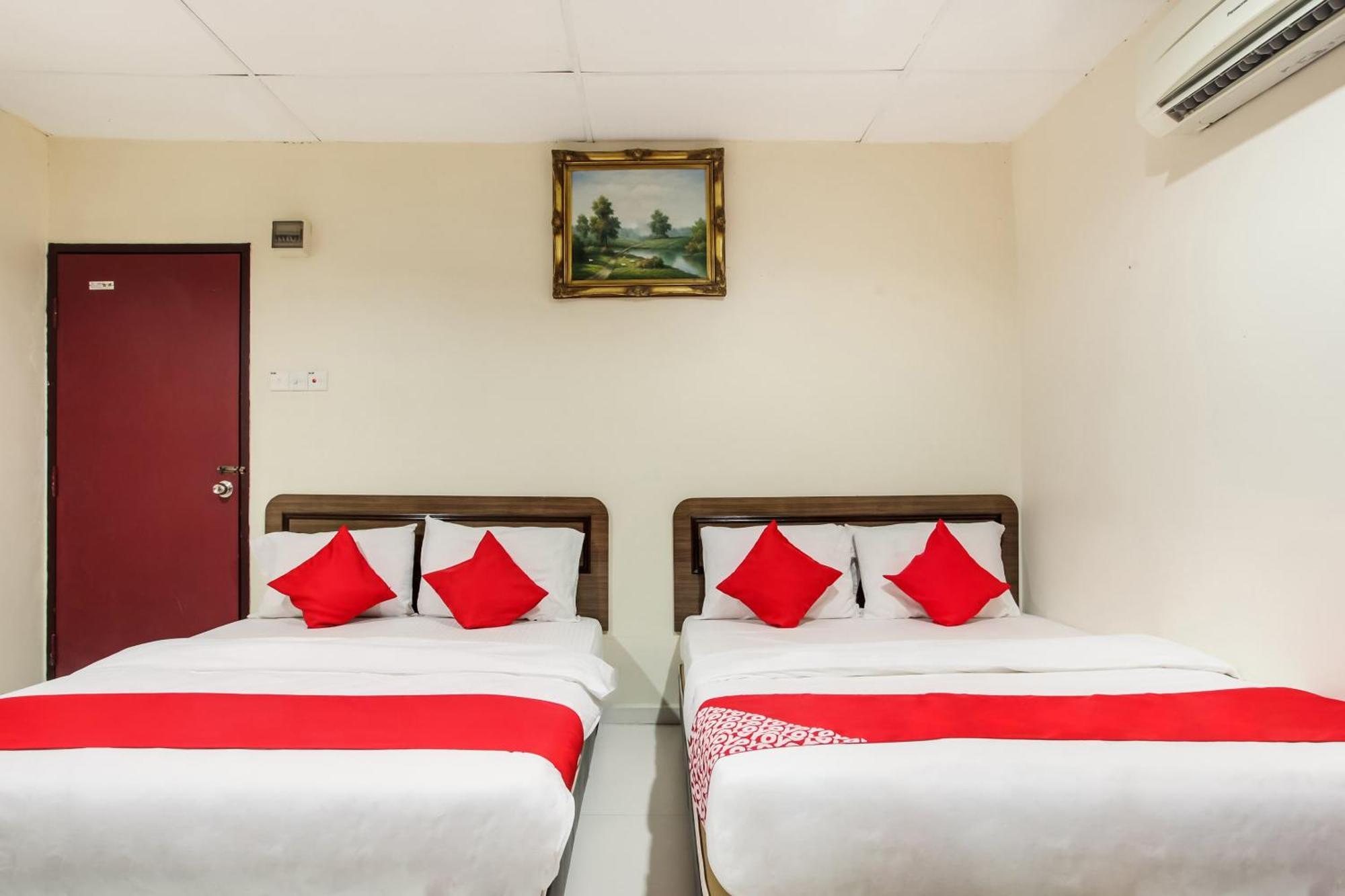 Super Oyo 89427 Kavanas Hotel Taiping Buitenkant foto
