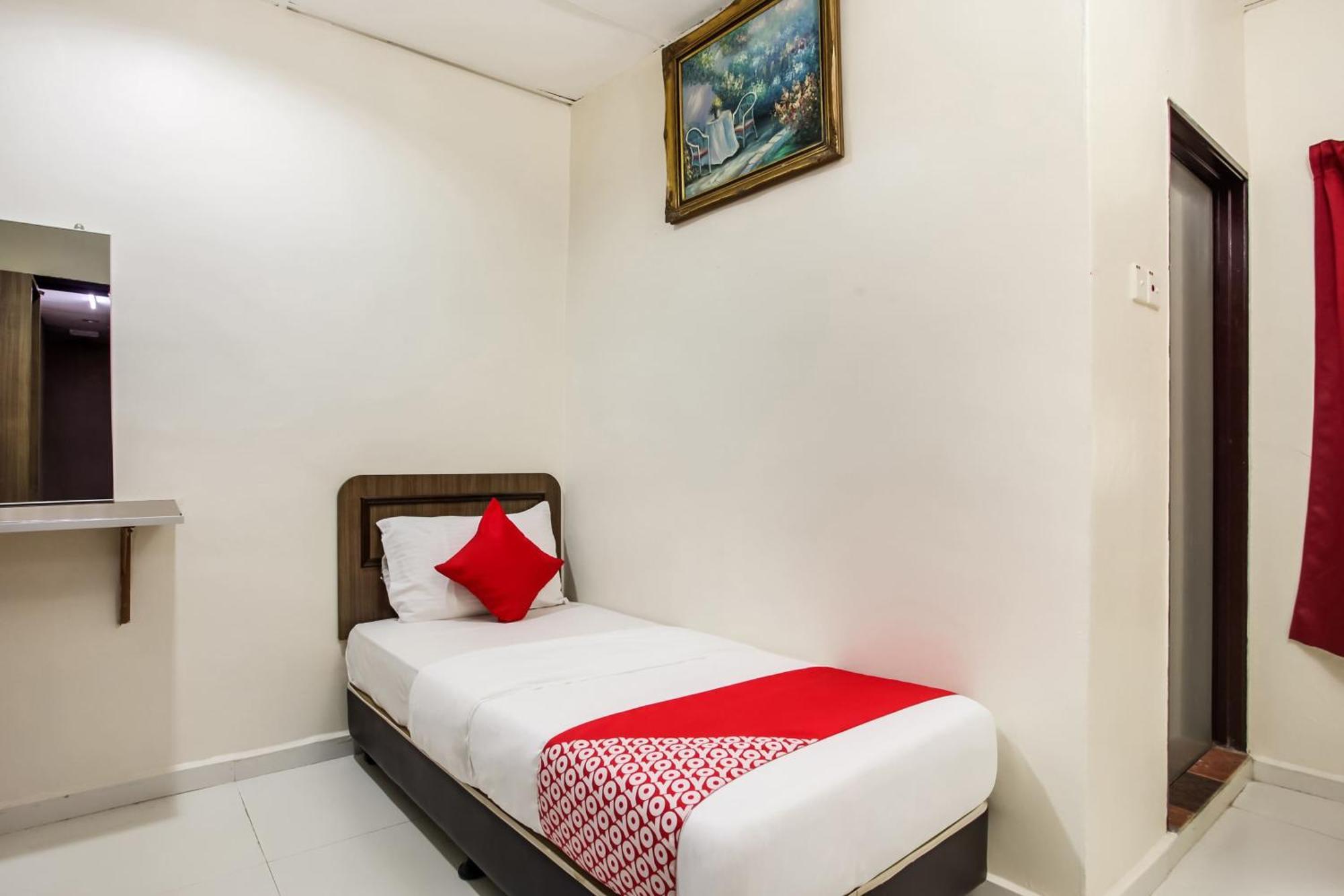 Super Oyo 89427 Kavanas Hotel Taiping Buitenkant foto