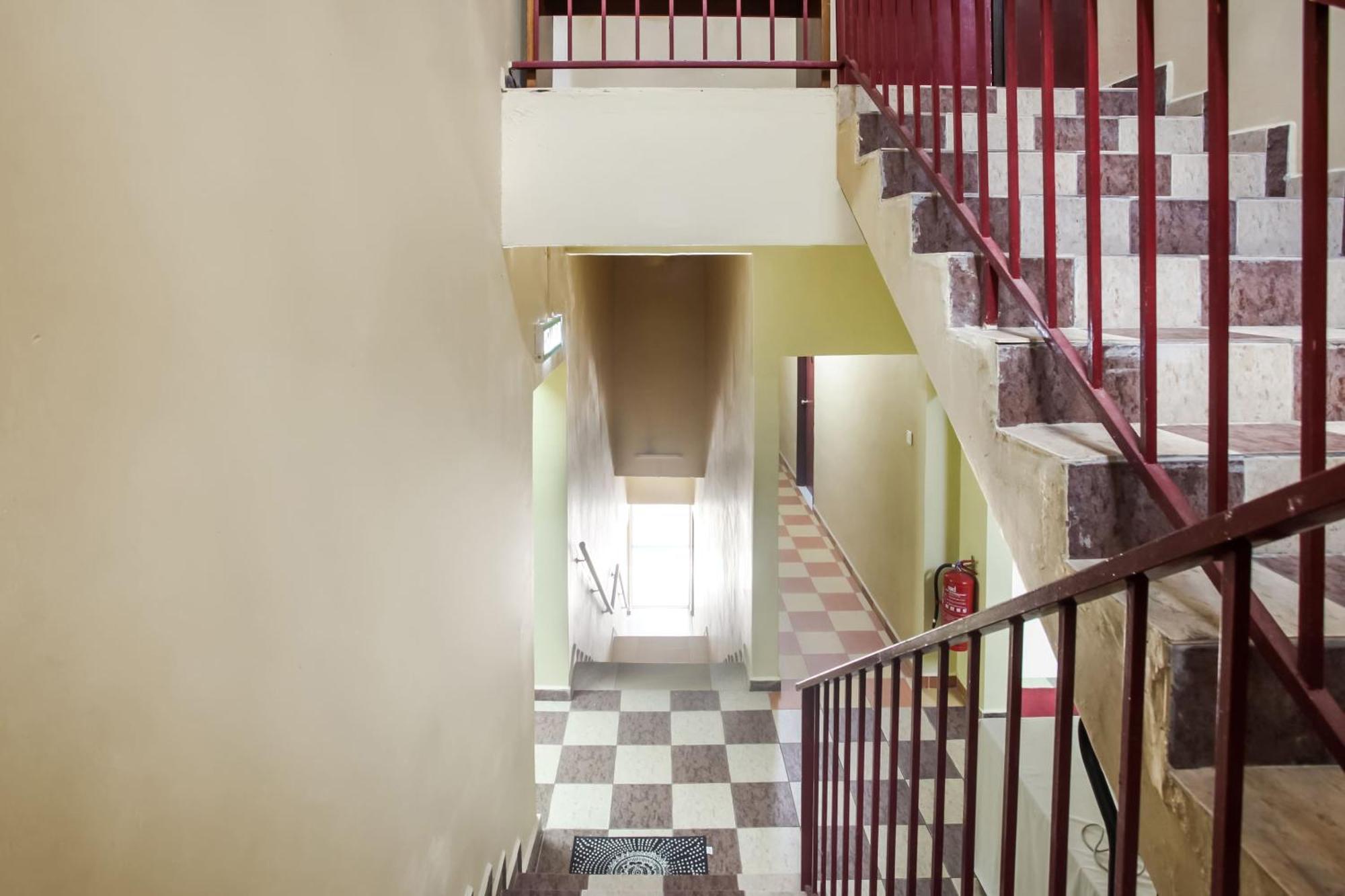 Super Oyo 89427 Kavanas Hotel Taiping Buitenkant foto