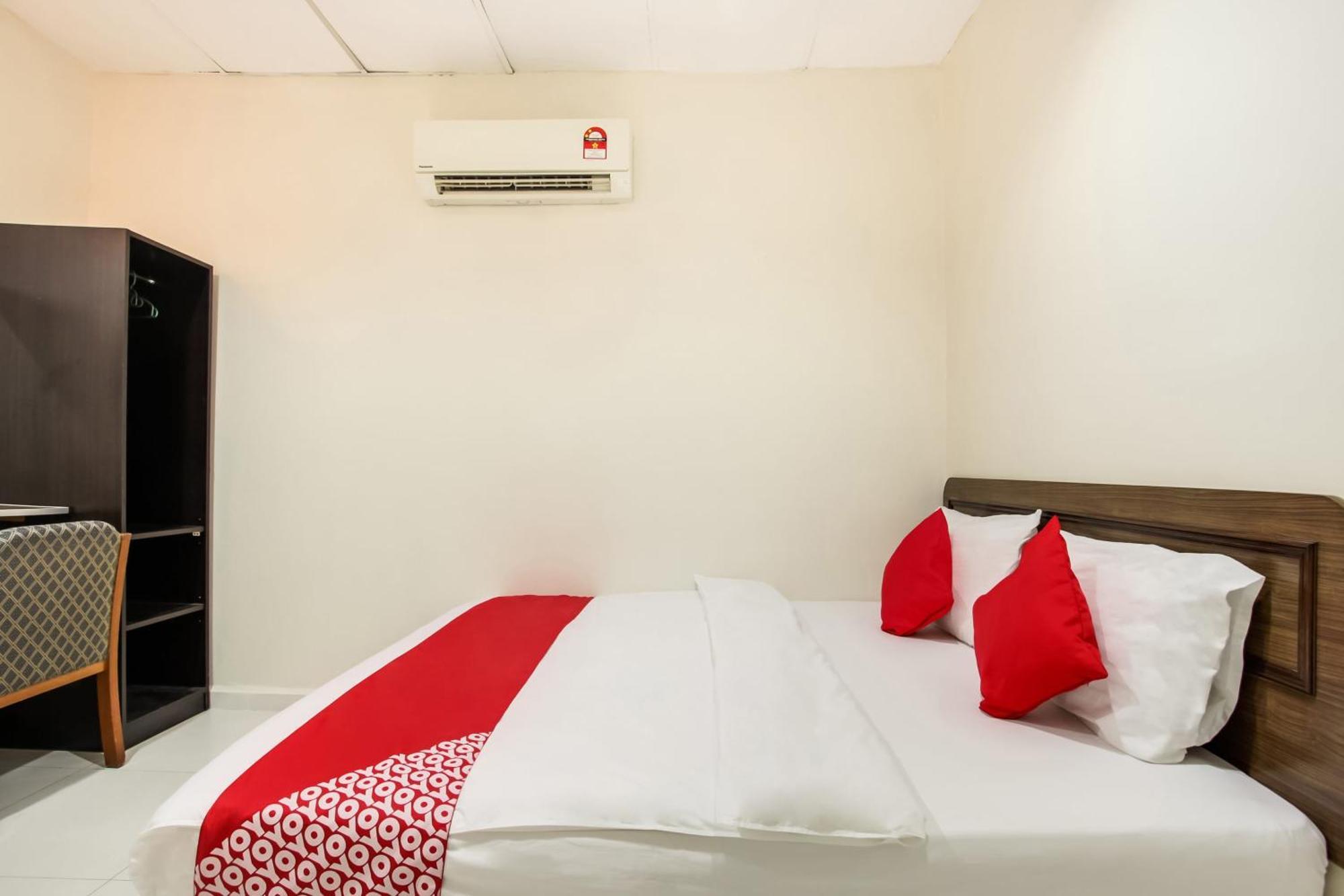 Super Oyo 89427 Kavanas Hotel Taiping Buitenkant foto