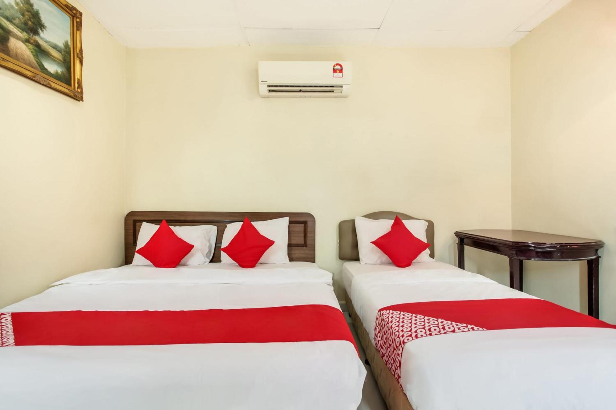 Super Oyo 89427 Kavanas Hotel Taiping Buitenkant foto