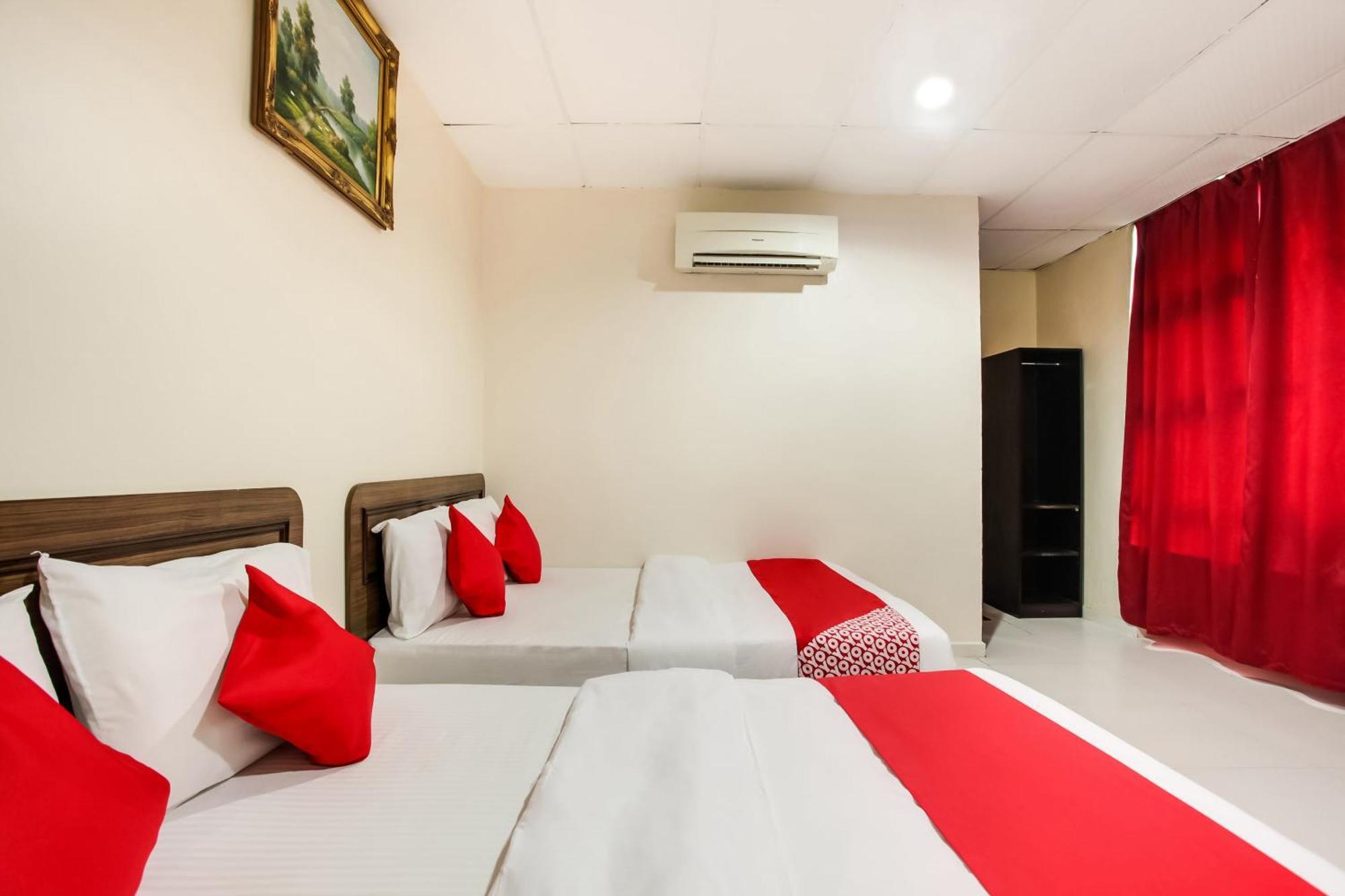 Super Oyo 89427 Kavanas Hotel Taiping Buitenkant foto