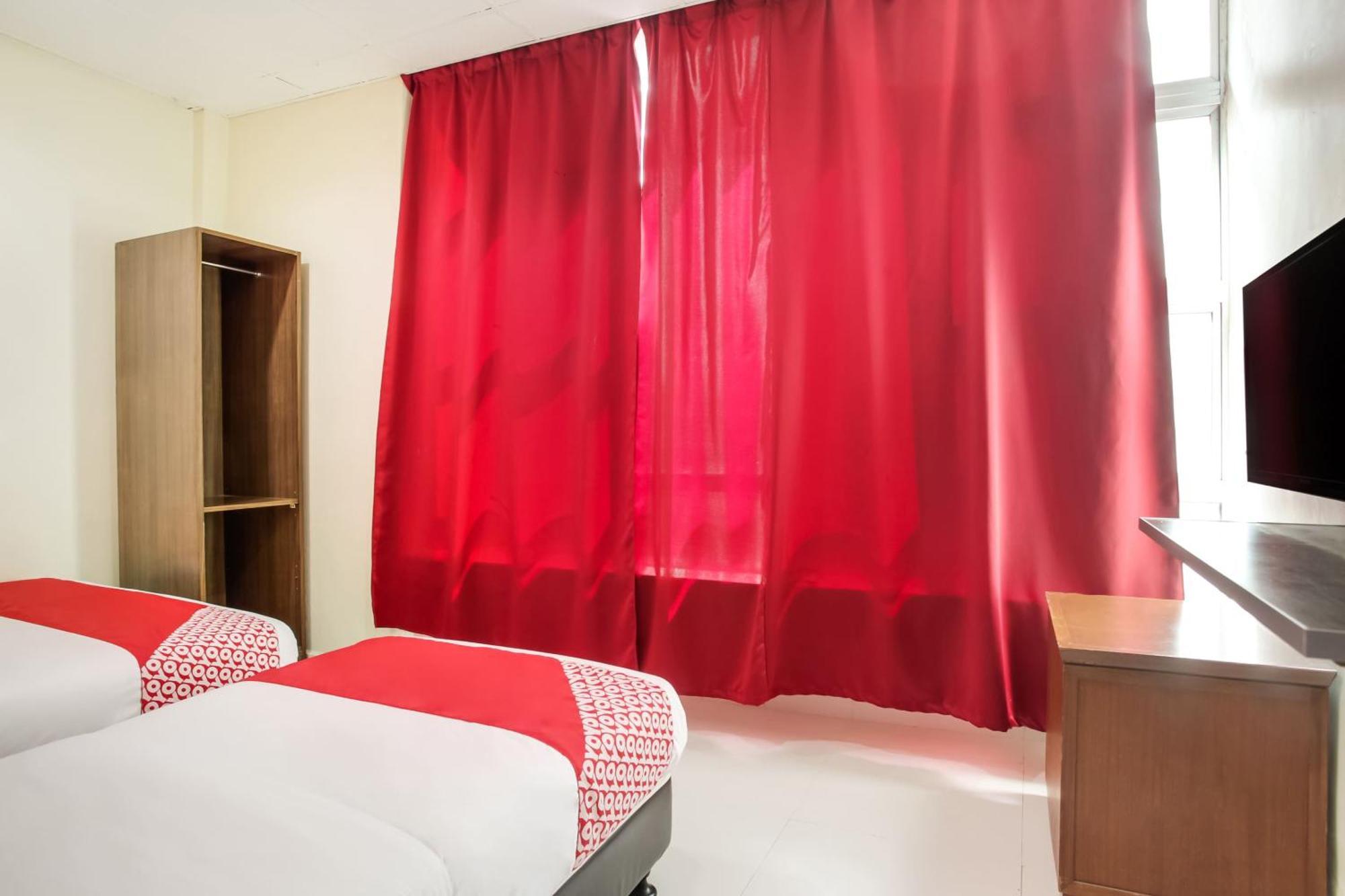 Super Oyo 89427 Kavanas Hotel Taiping Buitenkant foto