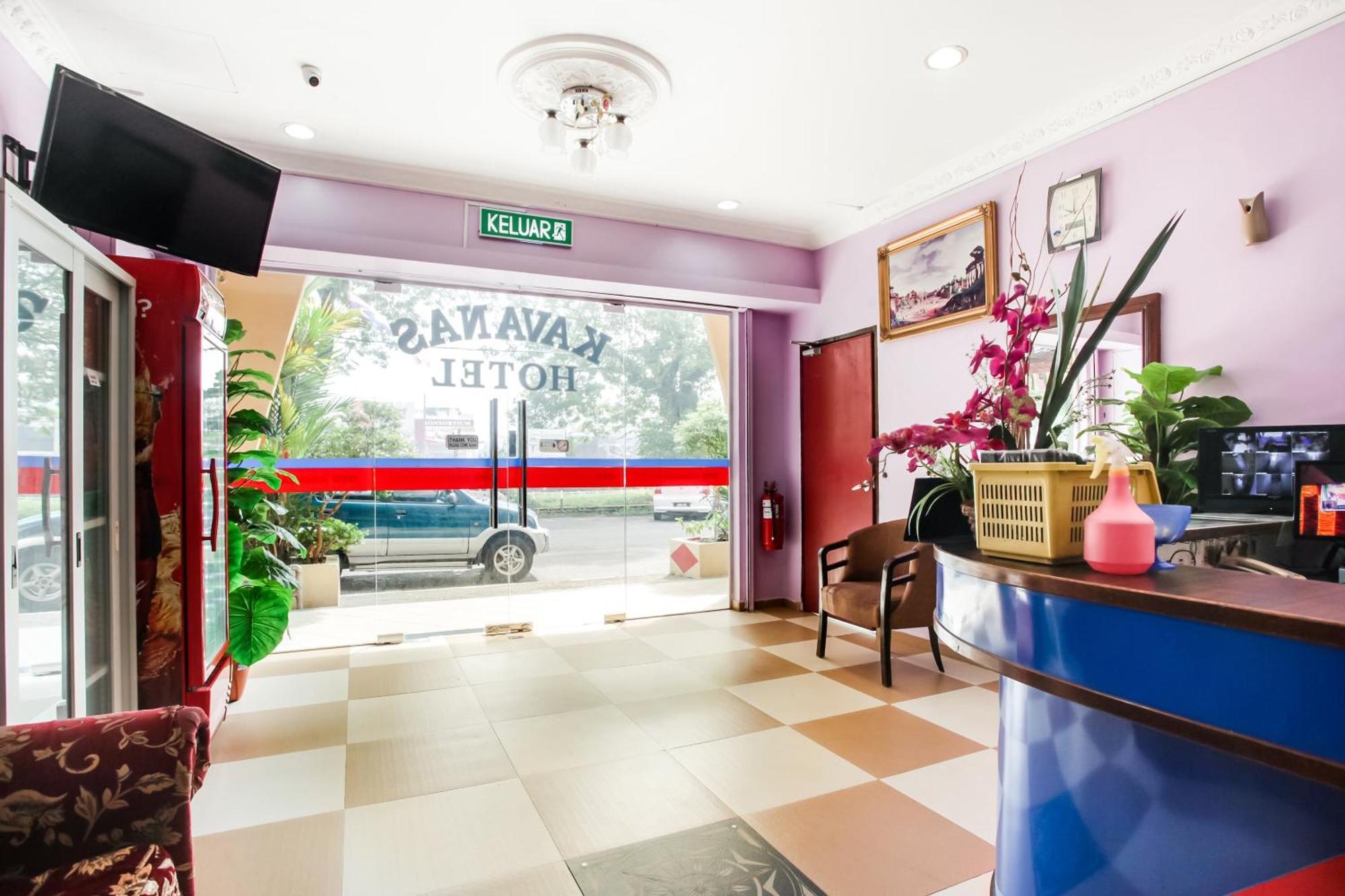 Super Oyo 89427 Kavanas Hotel Taiping Buitenkant foto