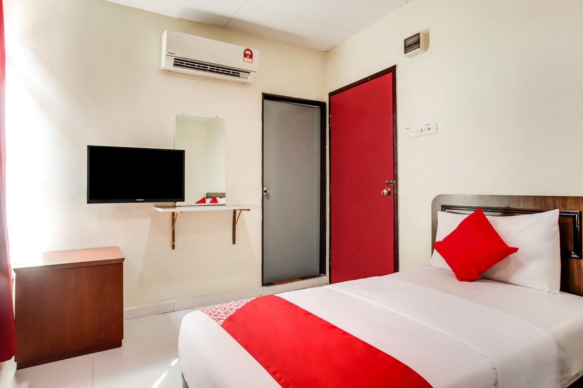 Super Oyo 89427 Kavanas Hotel Taiping Buitenkant foto