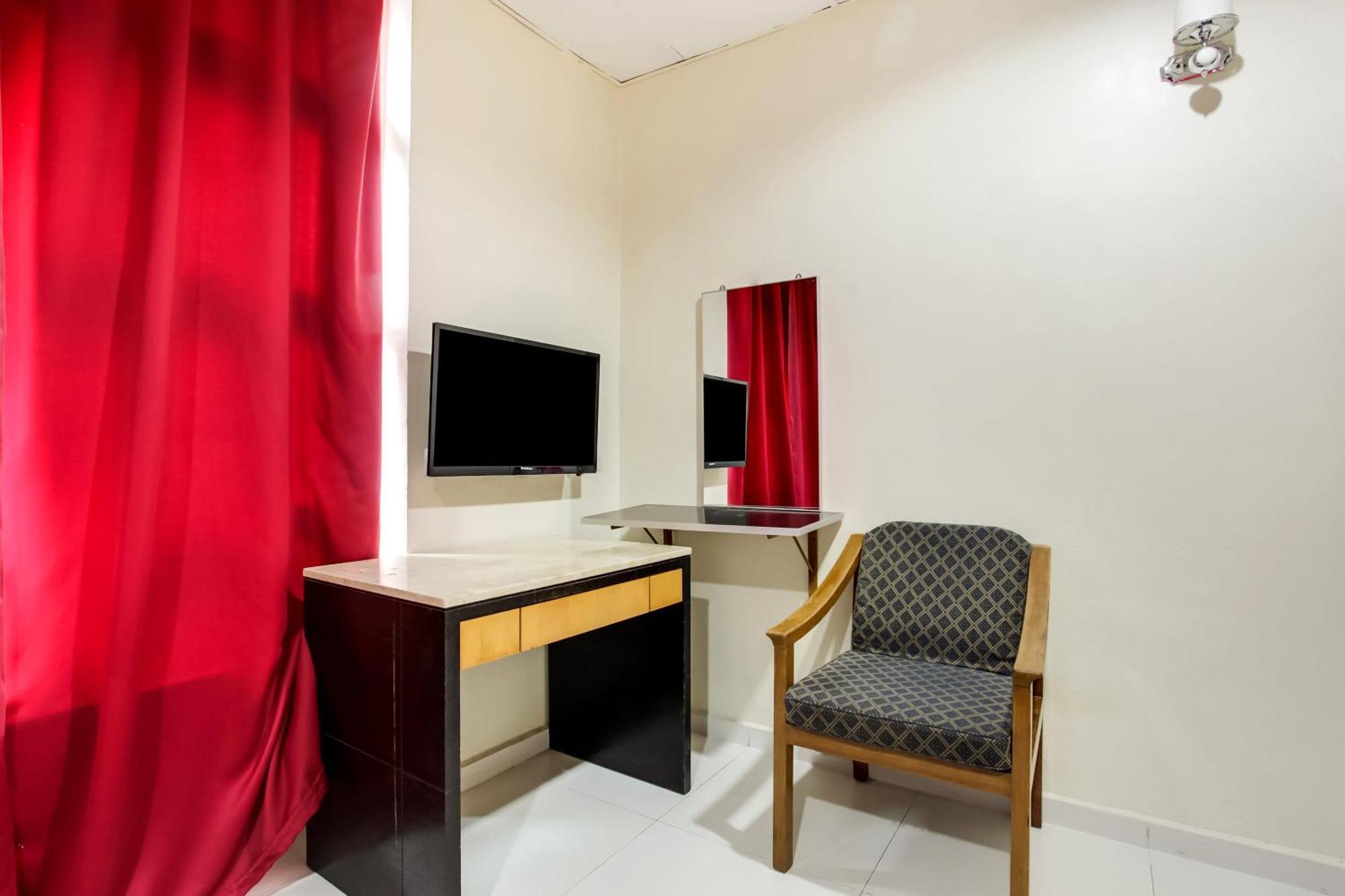 Super Oyo 89427 Kavanas Hotel Taiping Buitenkant foto