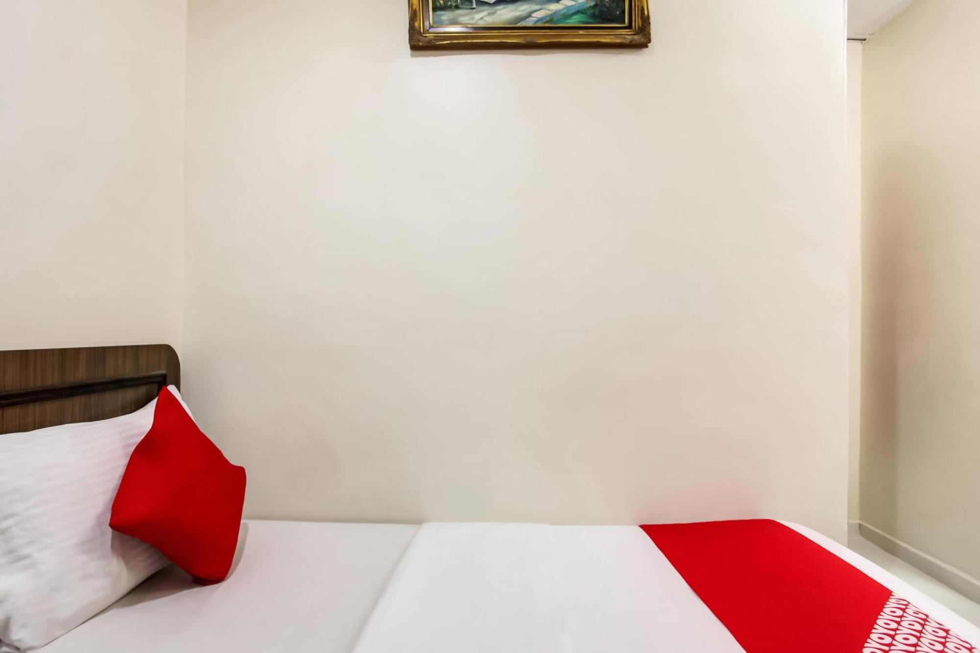 Super Oyo 89427 Kavanas Hotel Taiping Buitenkant foto